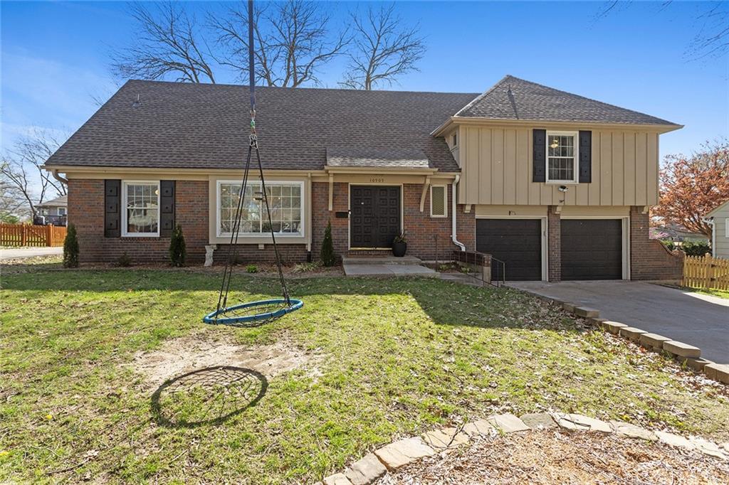 10909 Forest Avenue Property Photo