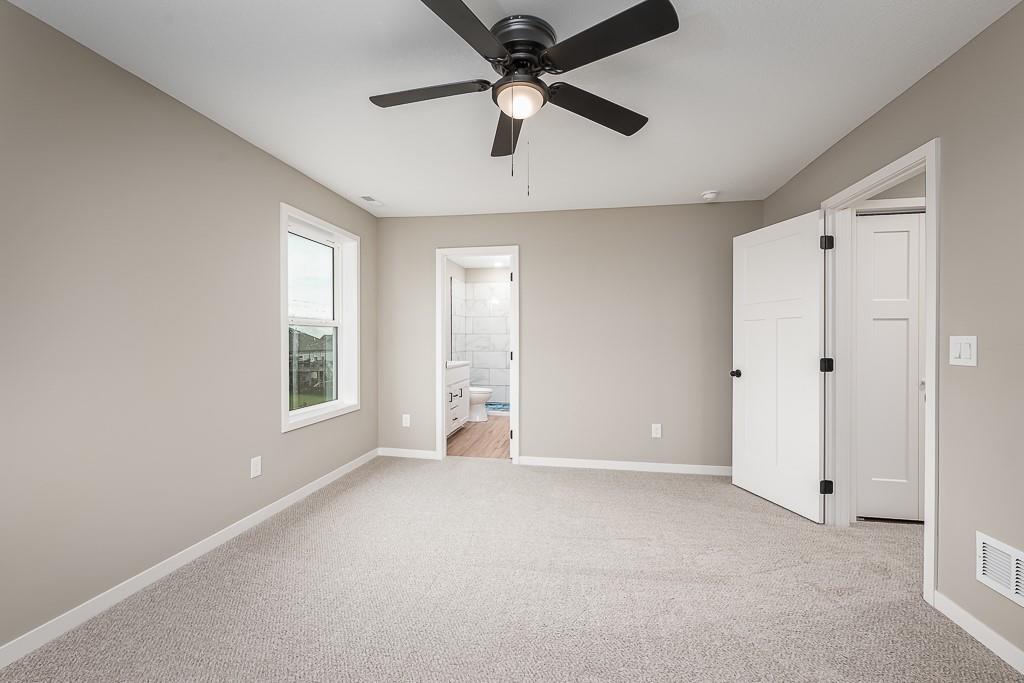 1314 N 159th Street Property Photo 8