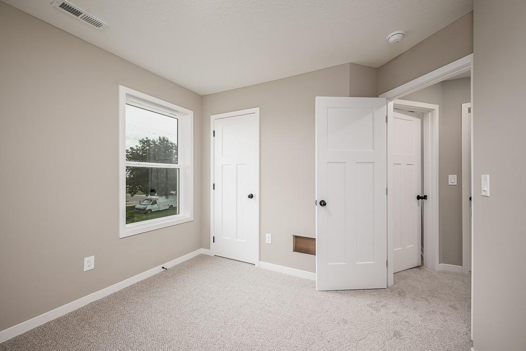 1314 N 159th Street Property Photo 12