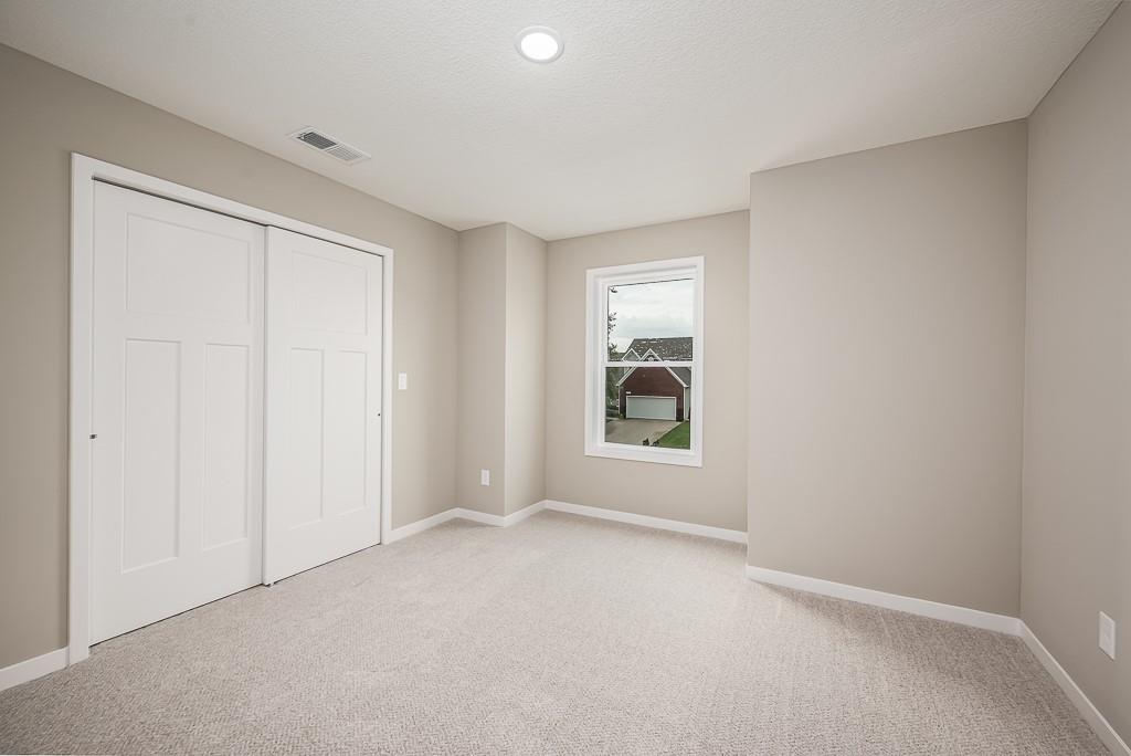 1314 N 159th Street Property Photo 13