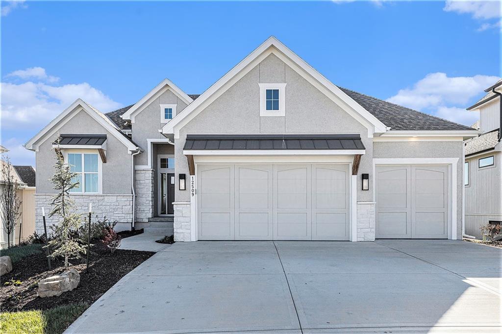 12509 W 184 Street Property Photo 1