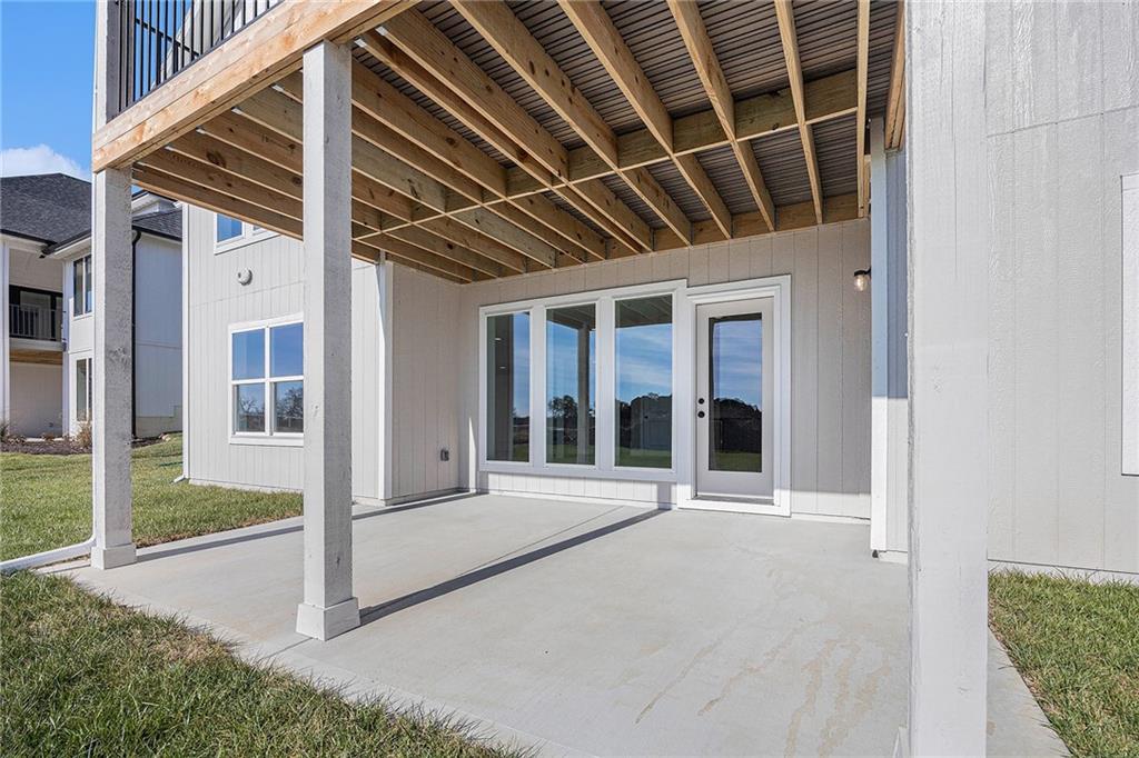 12509 W 184 Street Property Photo 35