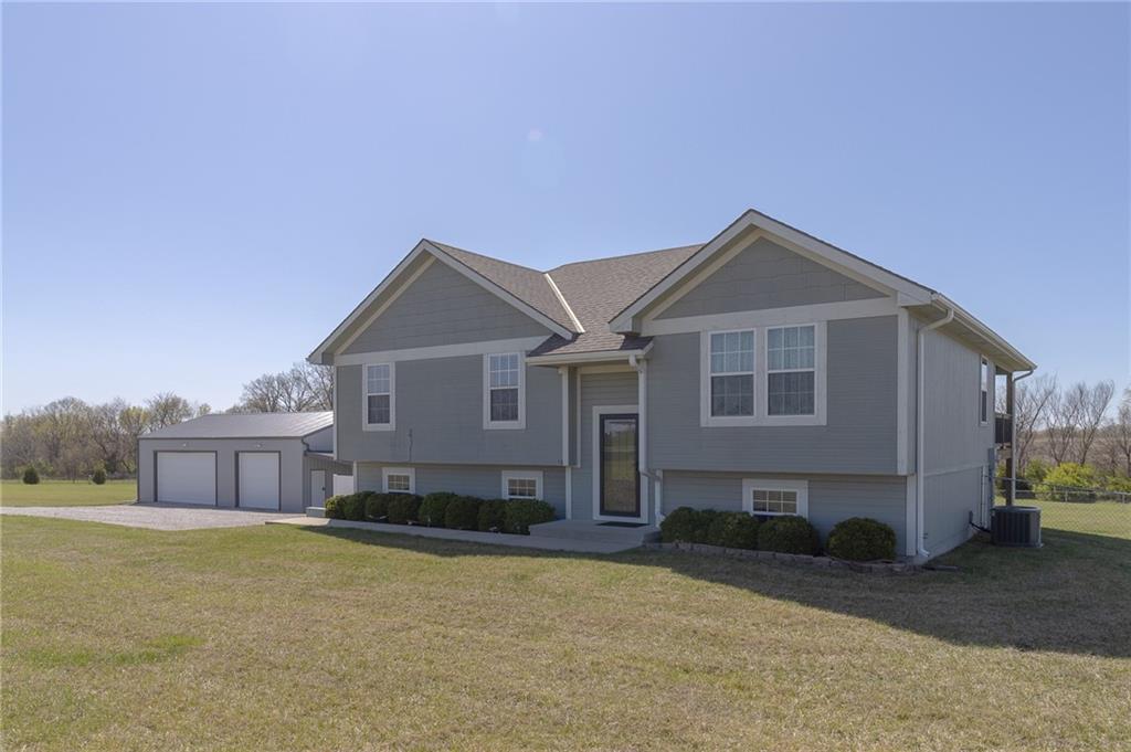 14702 M Highway Property Photo