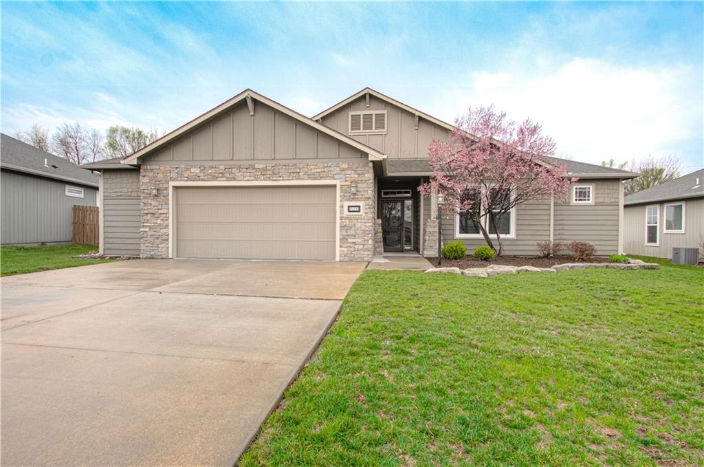 3935 Aster Street Property Photo