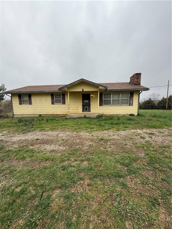 576 E 1700 Road Property Photo