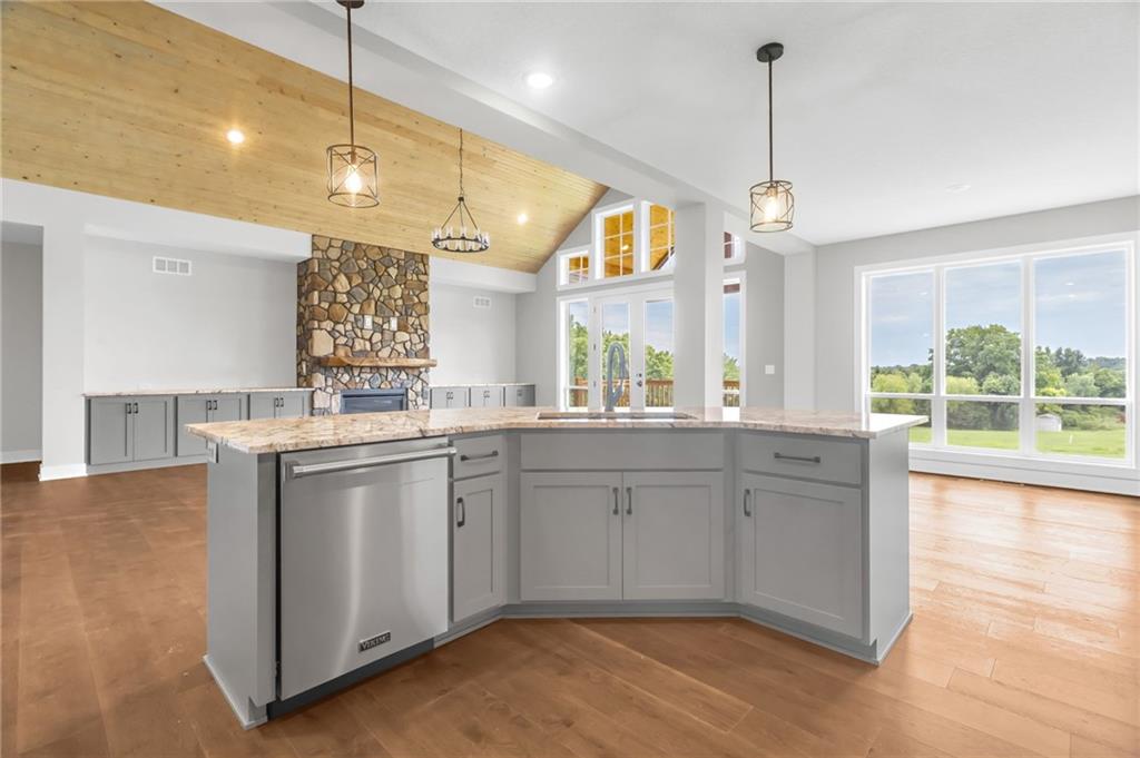 2017 Vilas Street Property Photo 3