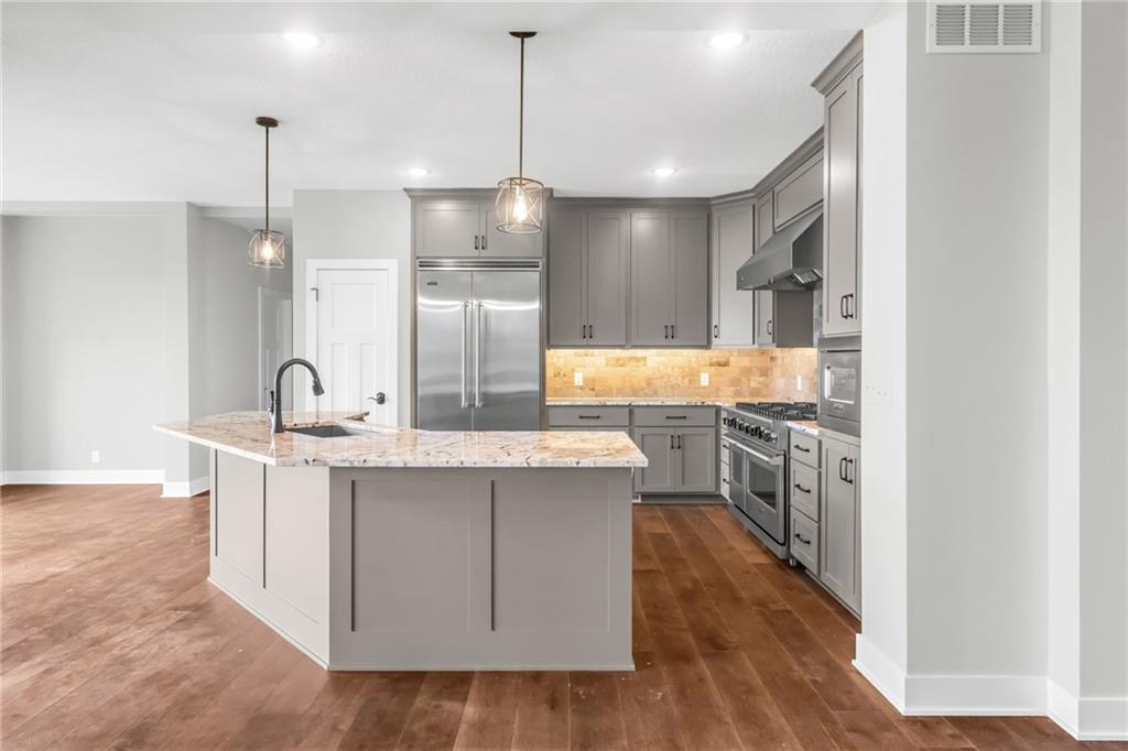 2017 Vilas Street Property Photo 5