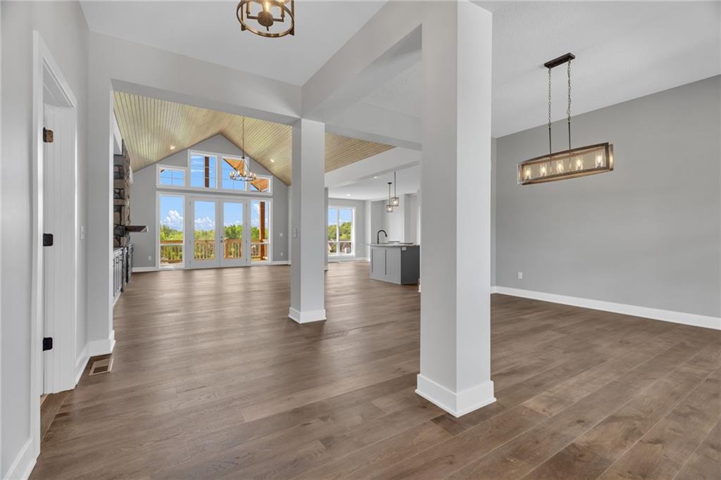 2017 Vilas Street Property Photo 6