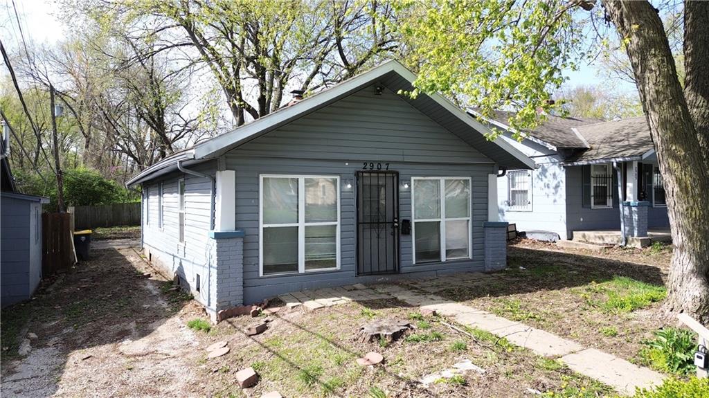 2907 E 61st Street Property Photo 1