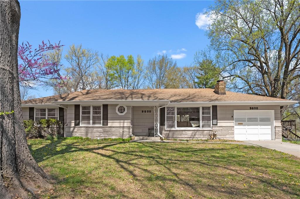 9600 E 65th Street Property Photo