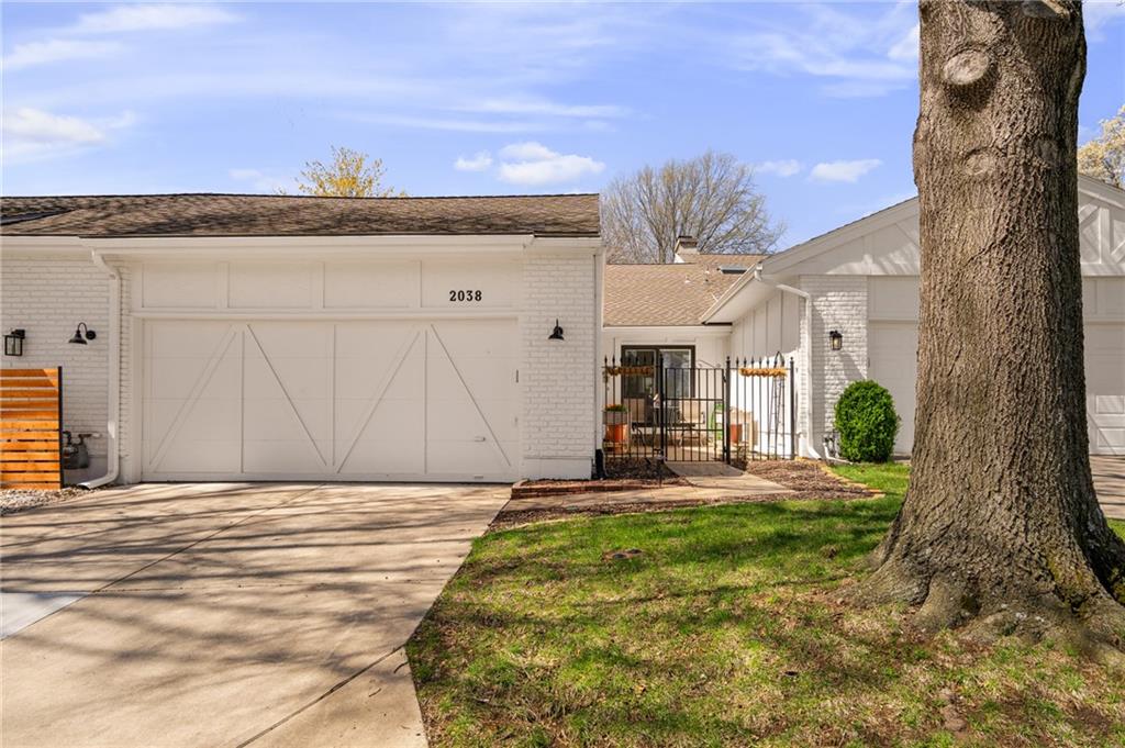 2038 Condolea Drive Property Photo