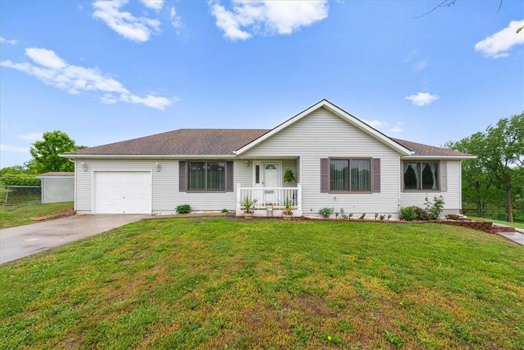 31455 Lyman Lane Property Photo 1