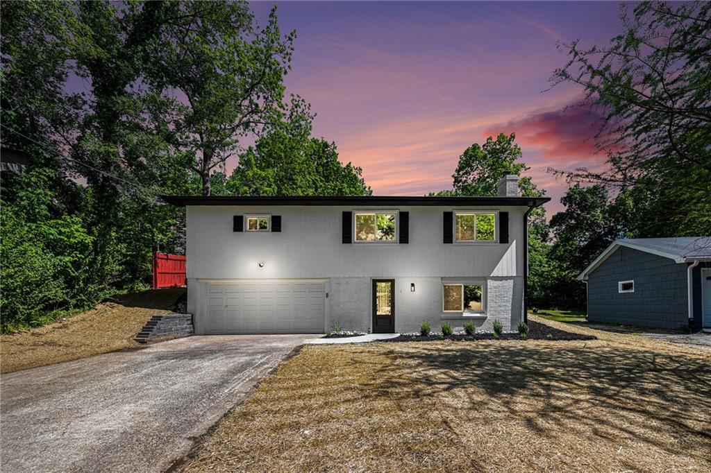1040 NW South Shore Drive