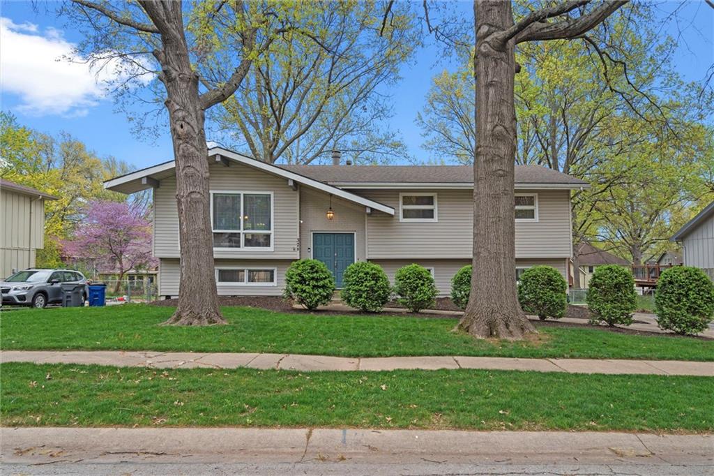 328 S Meadowbrook Lane Property Photo