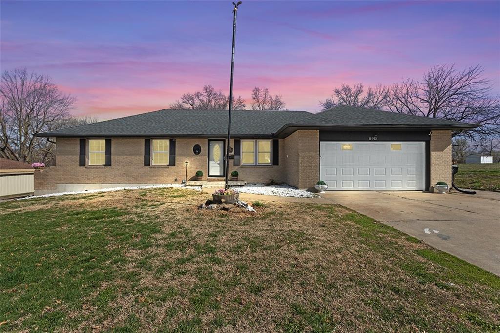 11912 E 32nd Street Property Photo