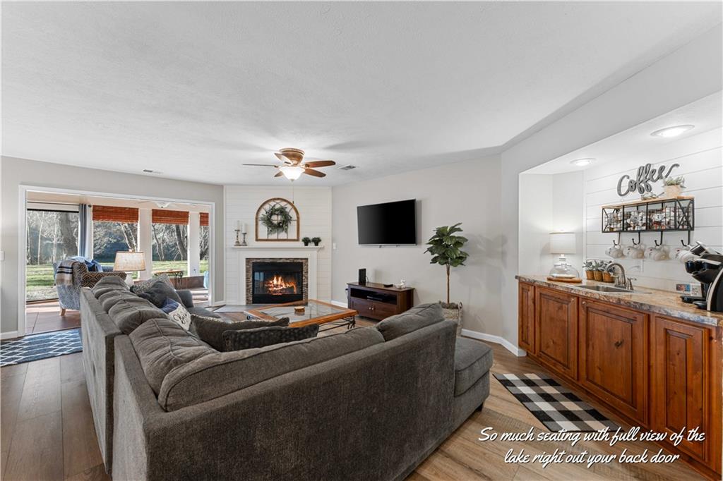 343 Wimbledon Drive Property Photo 7