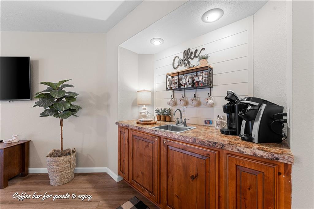 343 Wimbledon Drive Property Photo 10