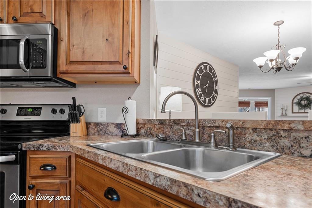 343 Wimbledon Drive Property Photo 14
