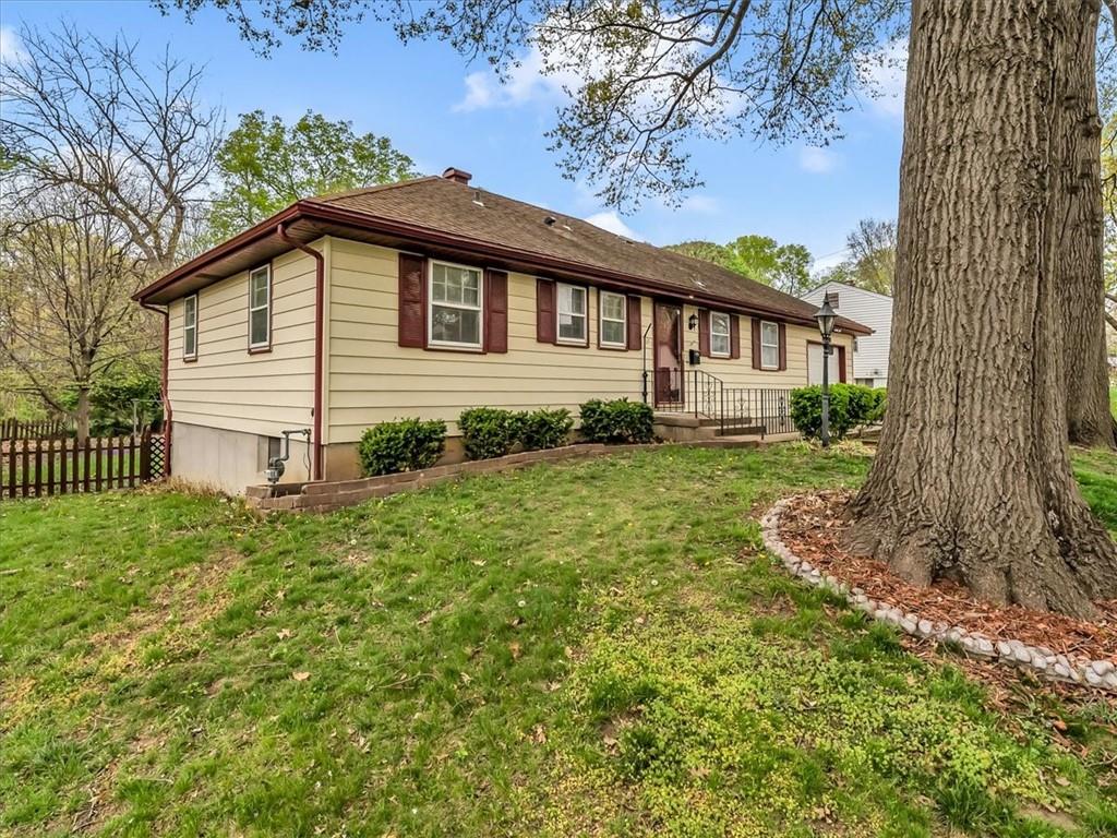 3400 S Emery Avenue Property Photo 4