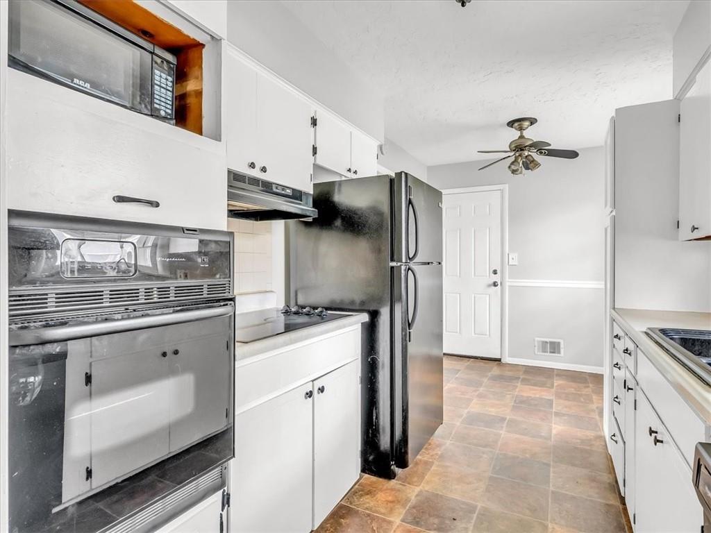 3400 S Emery Avenue Property Photo 12