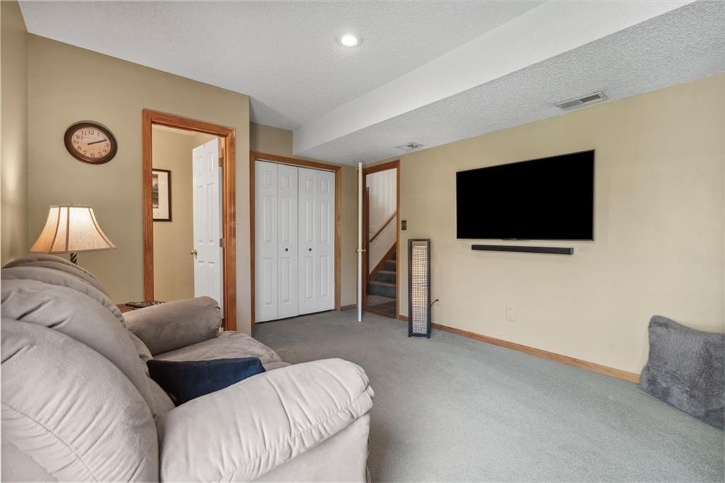 341 Ne Dreamweaver Avenue Property Photo 22