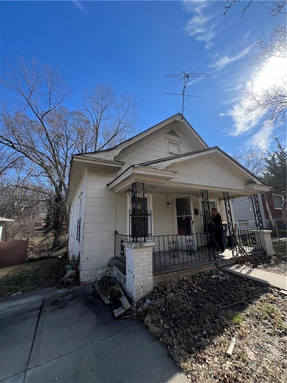 915 Fremont Avenue Property Photo