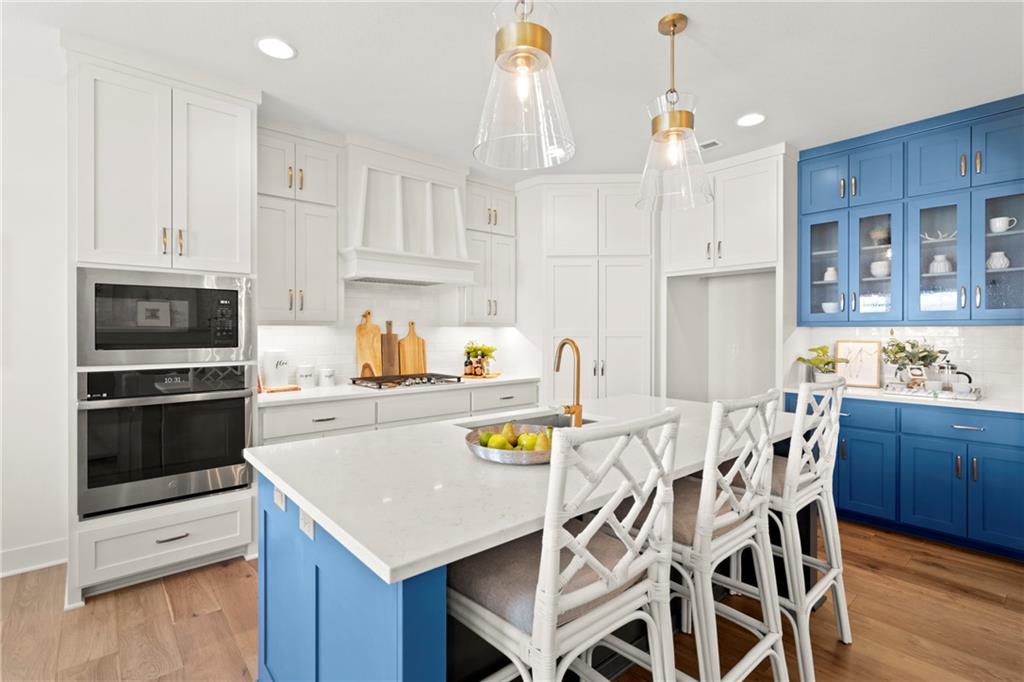 8016 Round Prairie Street Property Photo 11