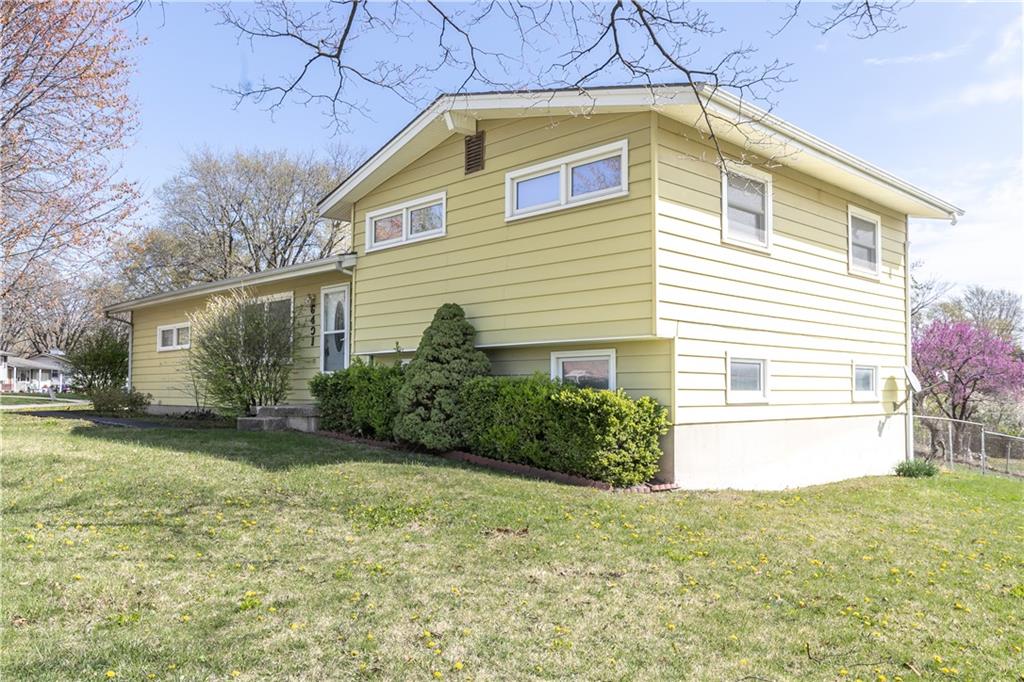 6401 N Highland Avenue Property Photo