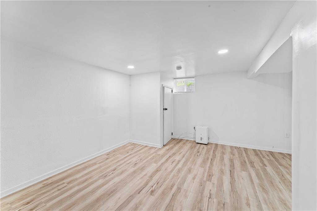 307 W South Avenue Property Photo 35
