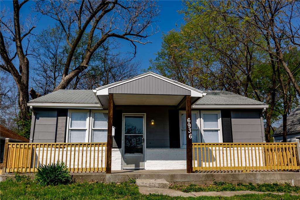 6936 Kensington Avenue Property Photo