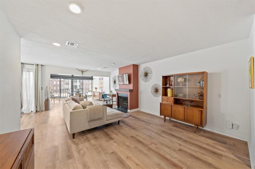 4579 Walnut Street Property Photo 2