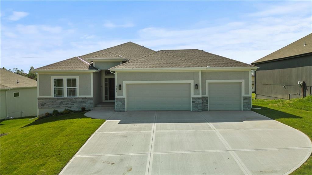 1015 Poplar Lane Property Photo
