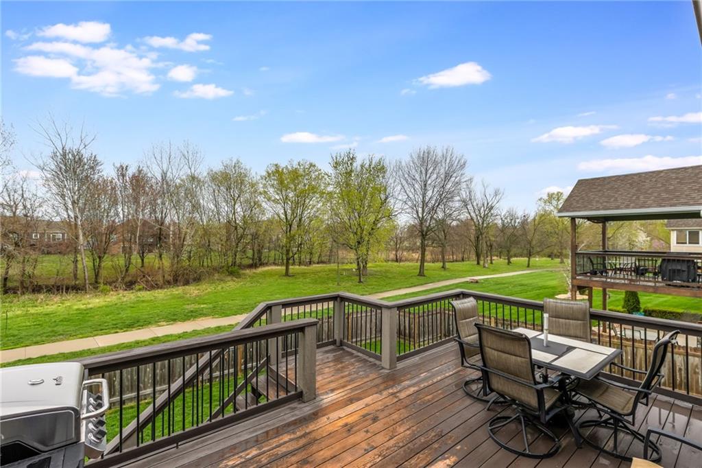 315 S Fox Ridge Drive Property Photo 8
