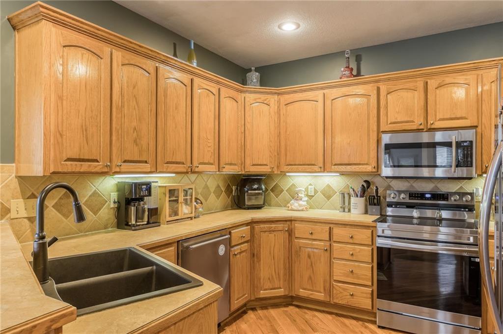 315 S Fox Ridge Drive Property Photo 17