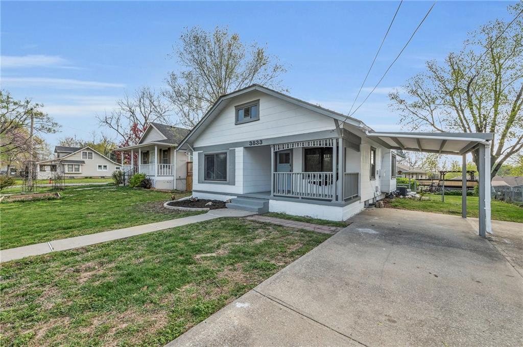 3833 Ne Chaumiere Road Property Photo
