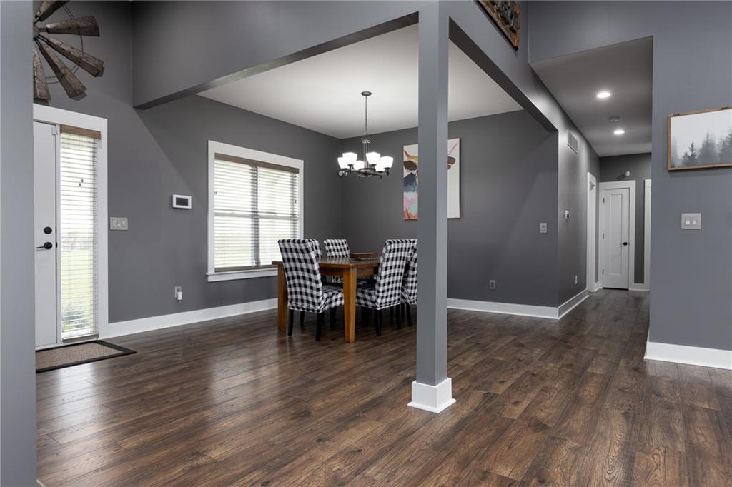 5033 Se Fox Run Road Property Photo 6