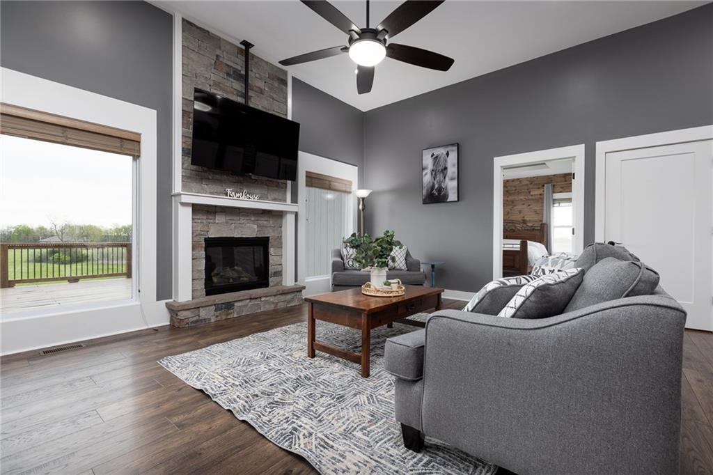 5033 Se Fox Run Road Property Photo 17