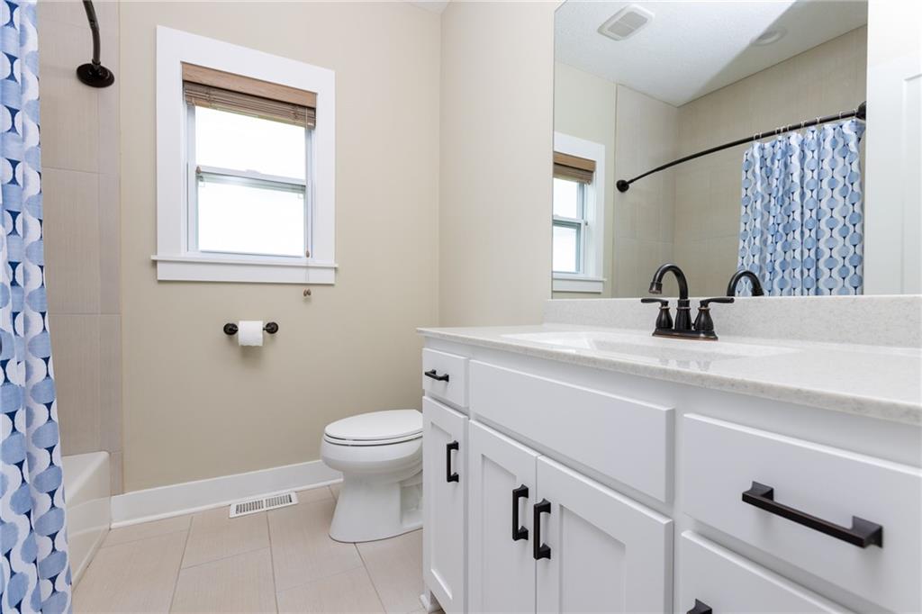 5033 Se Fox Run Road Property Photo 28