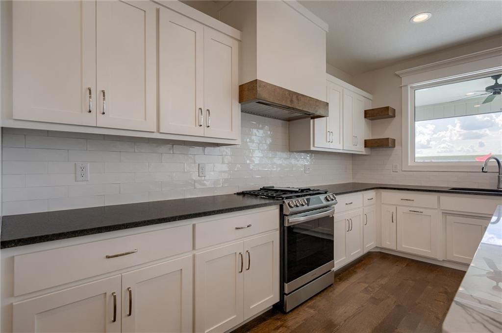 8216 Nw 89th Terrace Property Photo 8