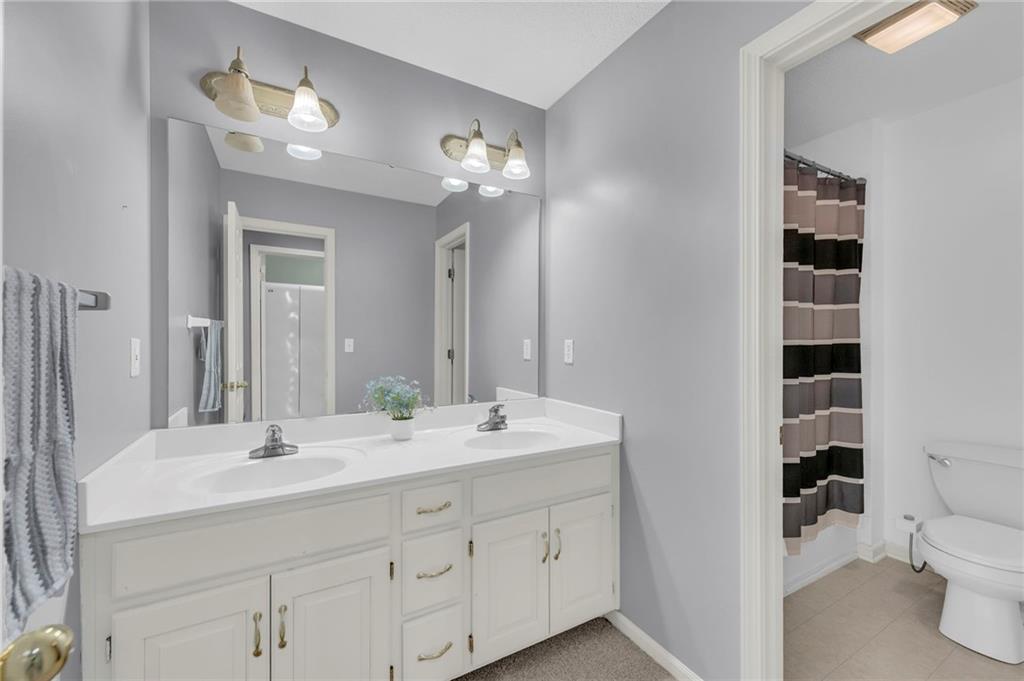 7442 N Sycamore Avenue Property Photo 27
