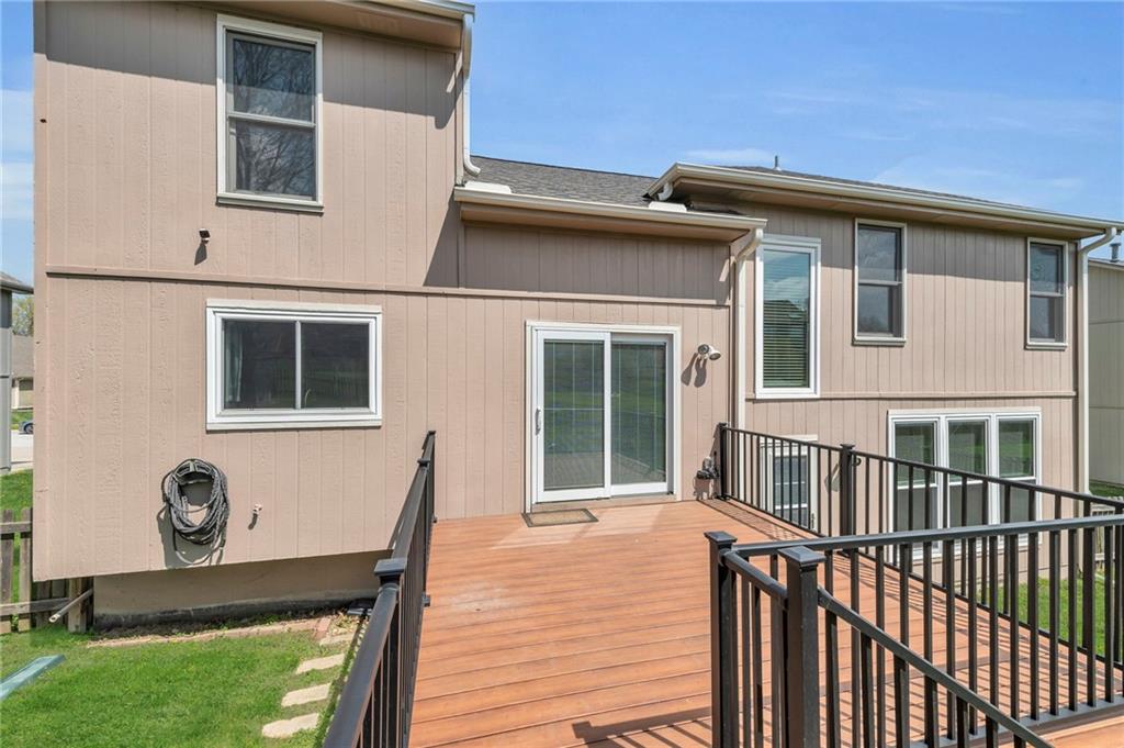 7442 N Sycamore Avenue Property Photo 35