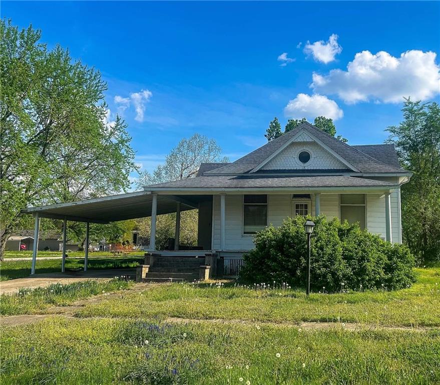 303 Chestnut Street Property Photo