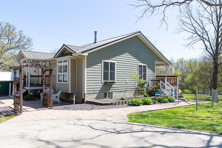 3275 S 175 Road Property Photo 1