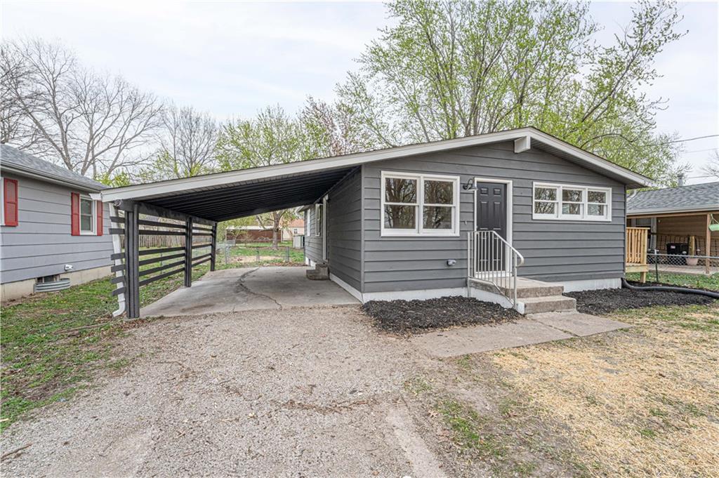 1116 S Ravenal Avenue Property Photo 1
