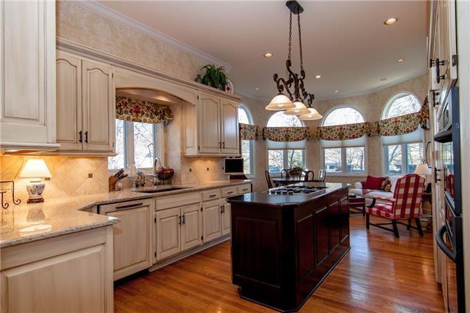 12428 Linden Street Property Photo