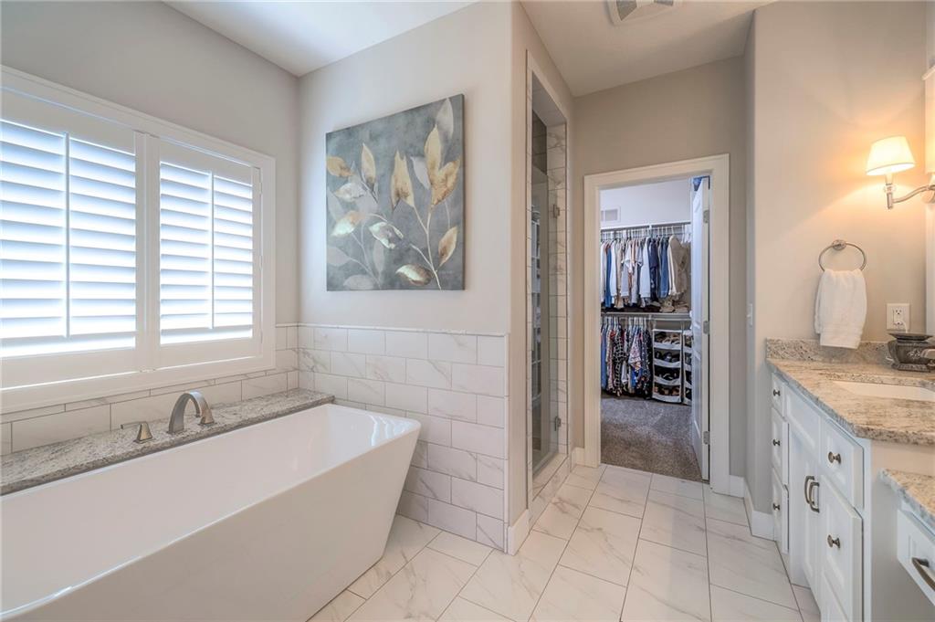 9102 W 177 Terrace Property Photo 26