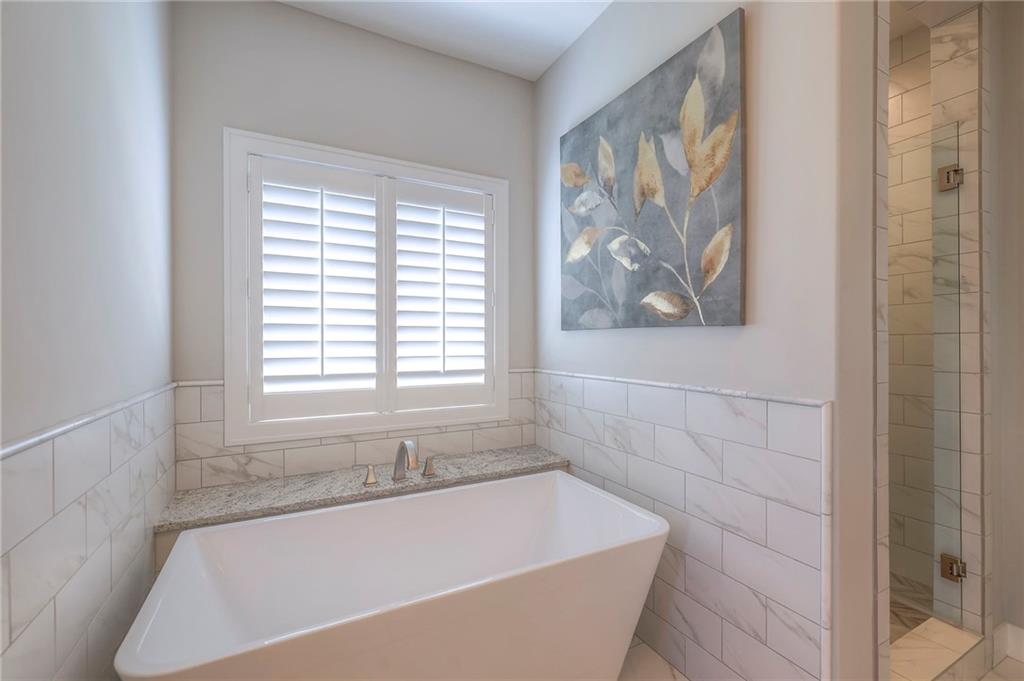 9102 W 177 Terrace Property Photo 29