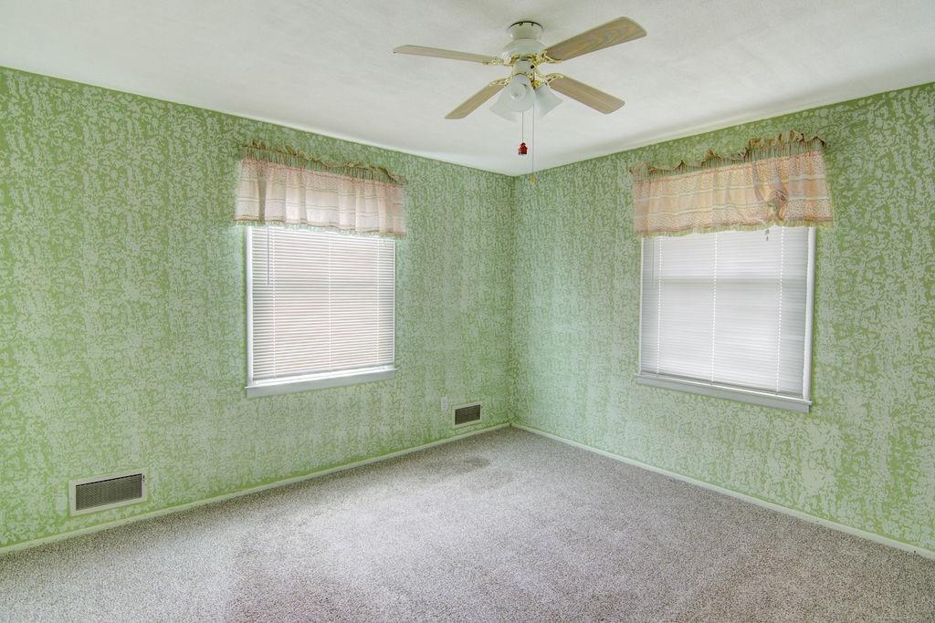12104 W 69th Street Property Photo 17