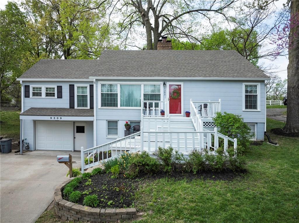 9309 E 9th Street Property Photo