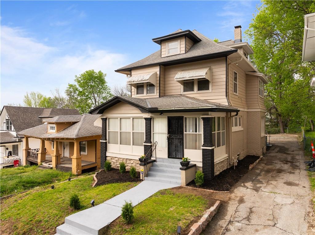 1118 Laurel Street Property Photo